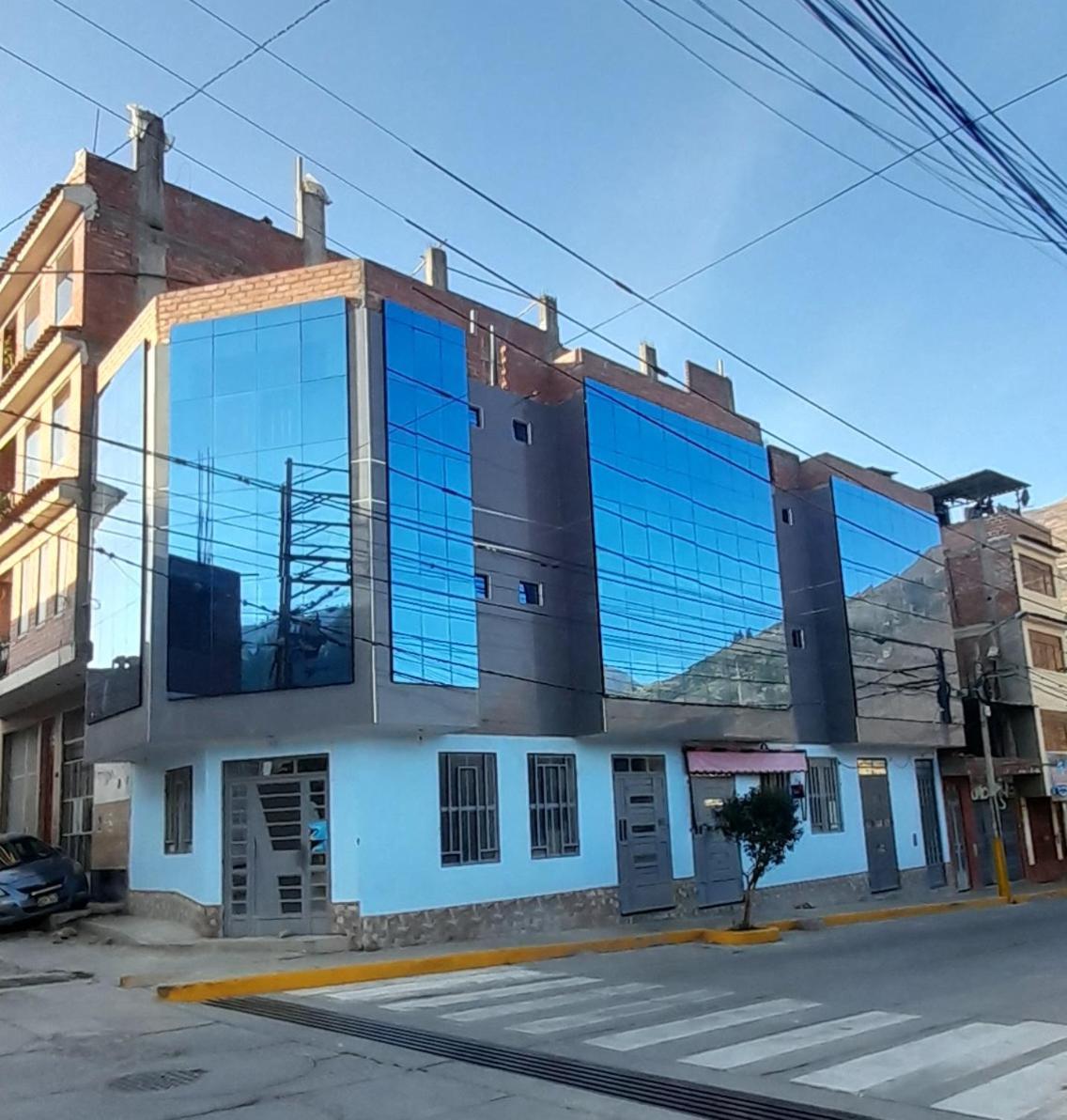 Отель Hostal Pura Casta Каруас Экстерьер фото